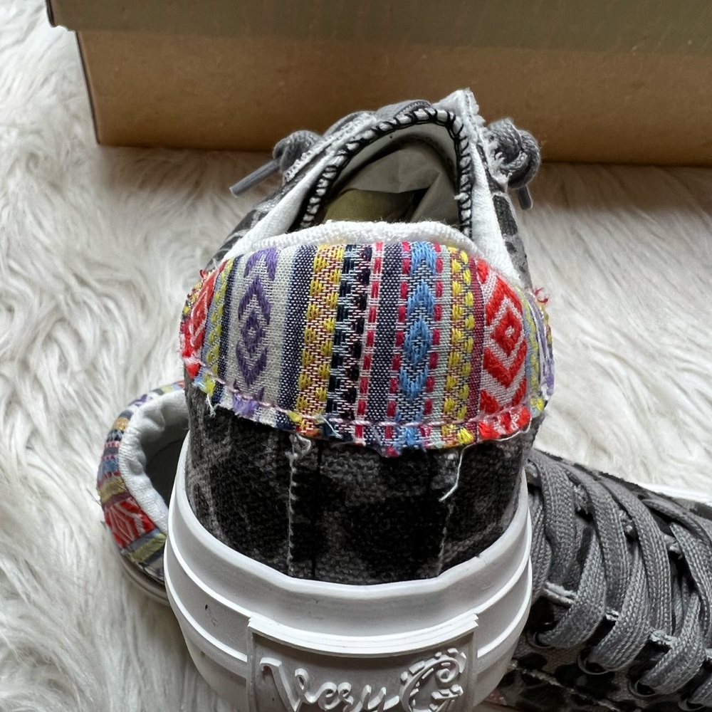 Very G Cosmic Leopard Sneakers - Picture 5 of 6